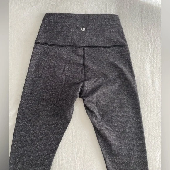 Lululemon wunder under black/grey leggings - like-new condition - Picture 2 of 5